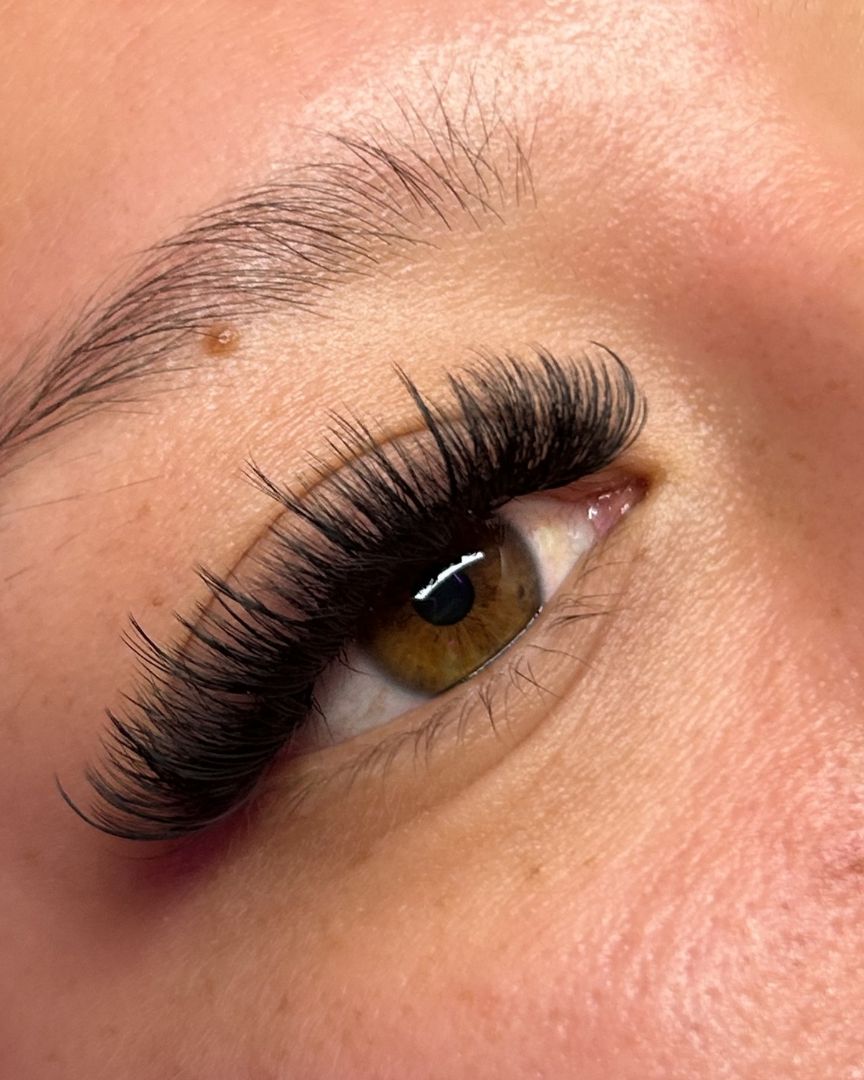 Hybrid lashes